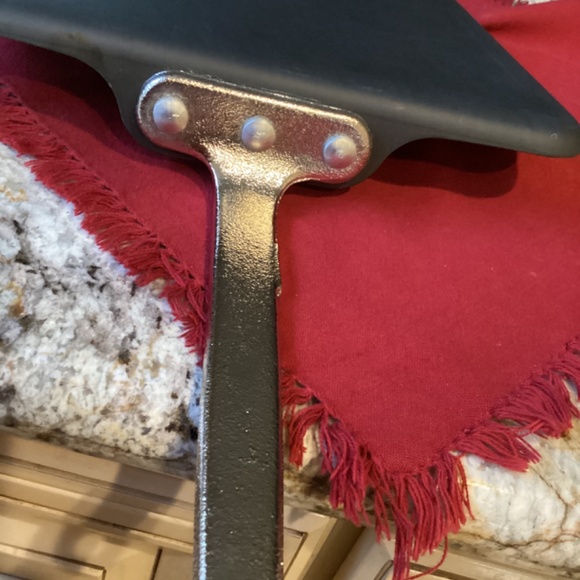 Calphalon Hard-anodized Griddle 11” - Picture 2 of 5